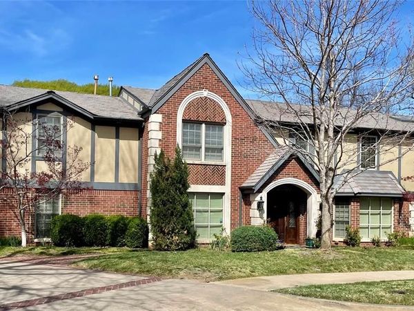 3933 Charing Cross Court, Norman, OK 73072