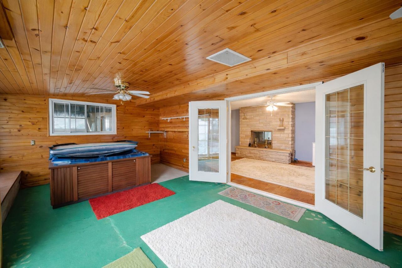 2450 S Mary's Lane S, Rensselaer, IN 47978 Main Photo