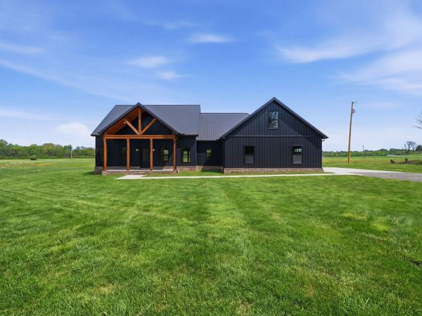 110 Roddy Road , Shelbyville, TN 37160