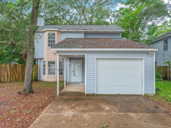 2 Forest Breeze Court, Fort Walton Beach, FL 32547