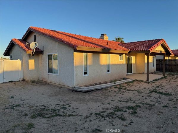 10333 Tamarisk Avenue, Hesperia, CA 92345
