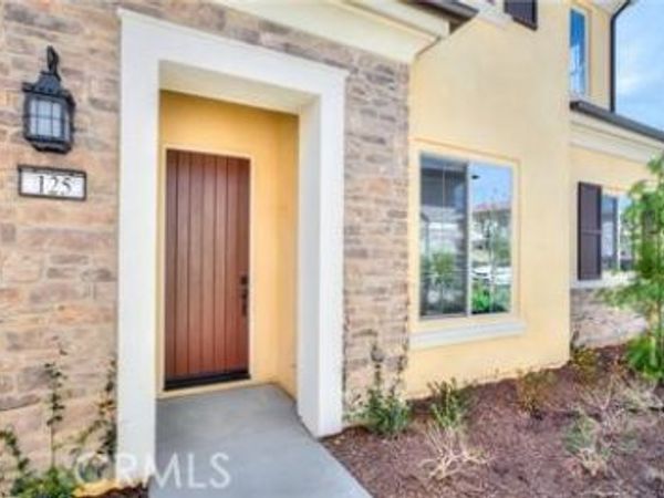 125 Primrose Drive, Lake Forest, CA 92610