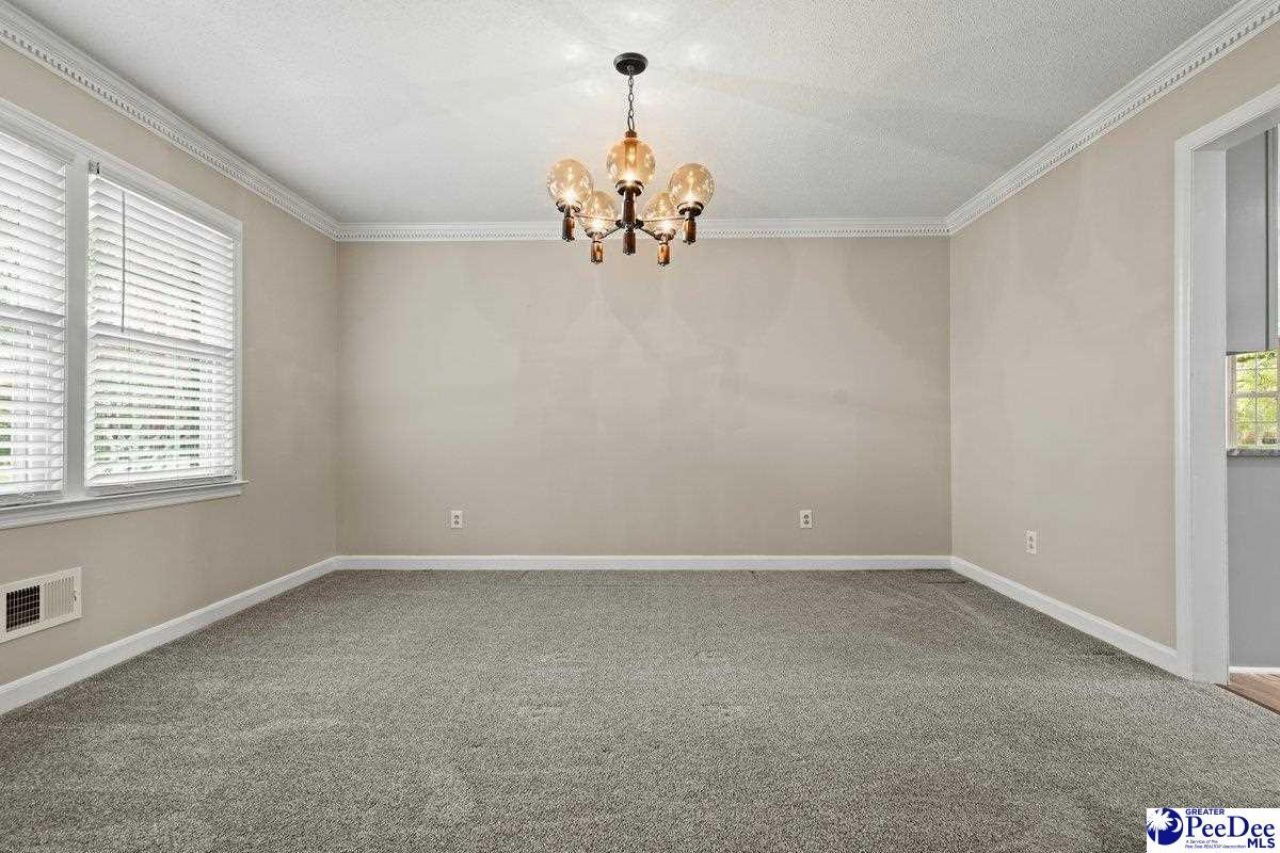 839 Wedgefield Rd Photo 8