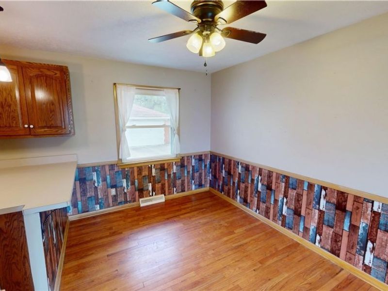 10750 Schwab Drive, Parma, OH 44130 Photo 10