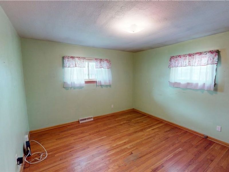 10750 Schwab Drive, Parma, OH 44130 Photo 21