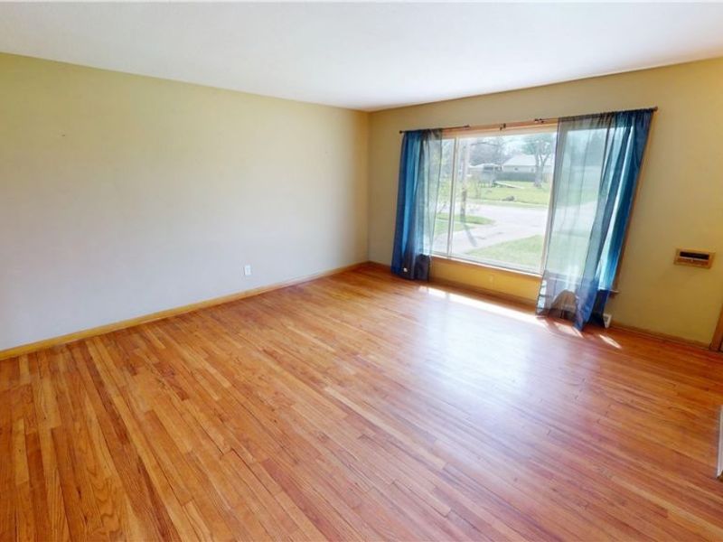 10750 Schwab Drive, Parma, OH 44130 Photo 7