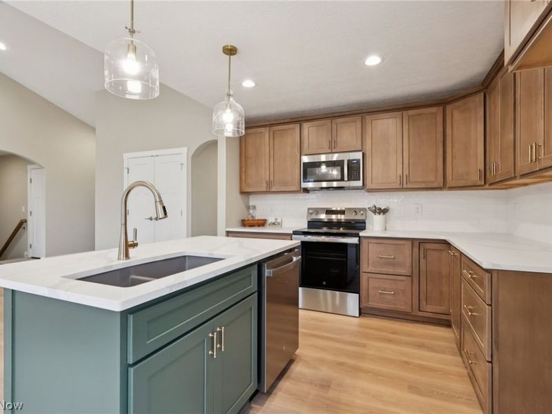 2132 Tarragon Drive, West Salem, OH 44287 Photo 7