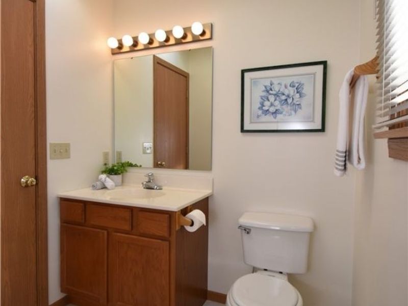 585 Creekside Drive , Hubbard, OH 44425 Photo 43