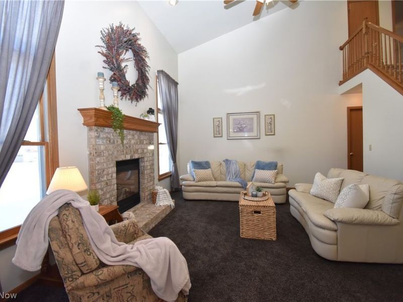 585 Creekside Drive , Hubbard, OH 44425 Photo 8