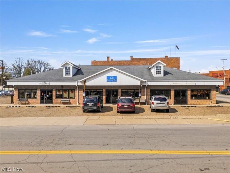 1 Main Street N, Navarre, OH 44662 Photo 1