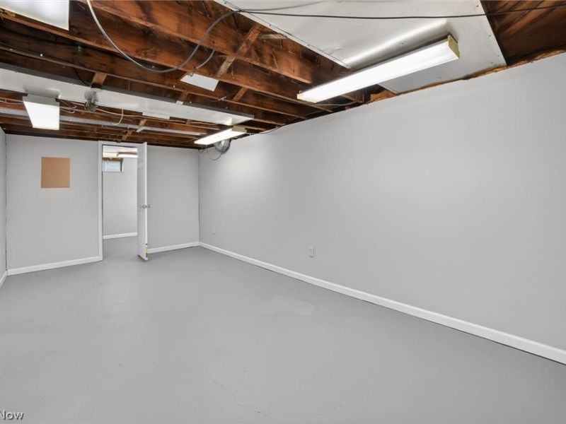 1568 Parker Drive, Mayfield Heights, OH 44124 Photo 19