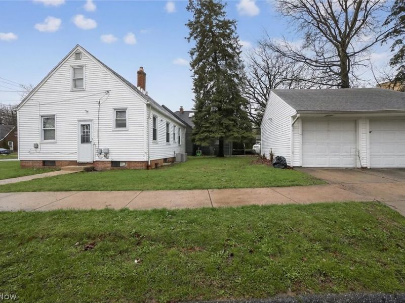 1568 Parker Drive, Mayfield Heights, OH 44124 Photo 23