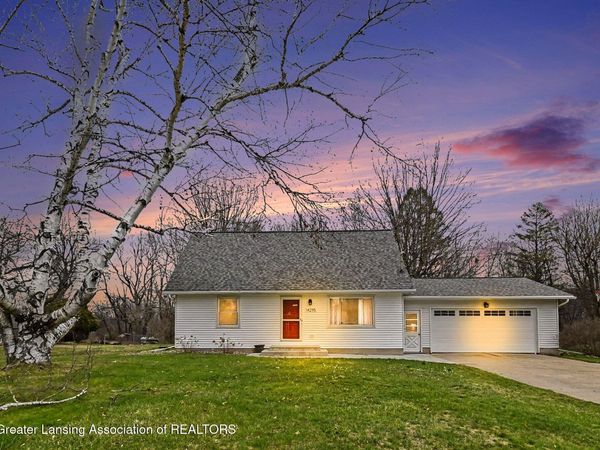 14295 White Oaks Drive, Lansing, MI 48906