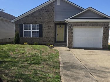 218 Christopher Drive, Nicholasville, KY 40356