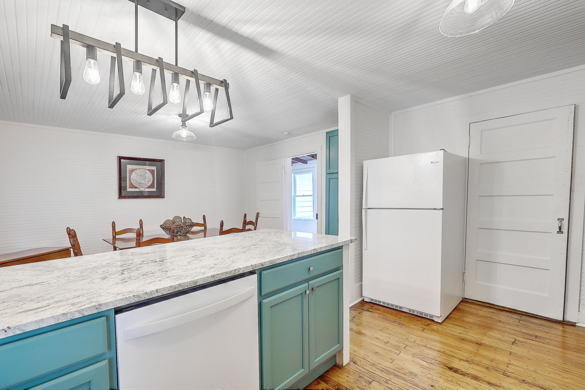 292 Greyback Road Photo 14