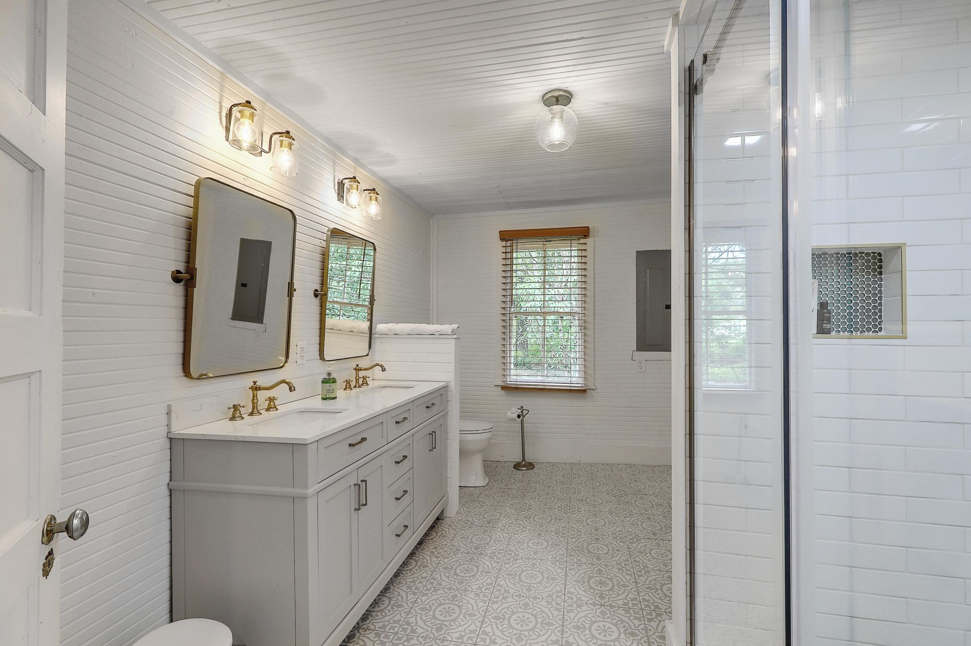 292 Greyback Road Photo 21
