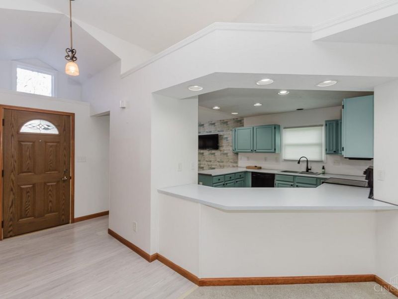 430 Craftsbury Court, Kettering, OH 45440 Photo 3