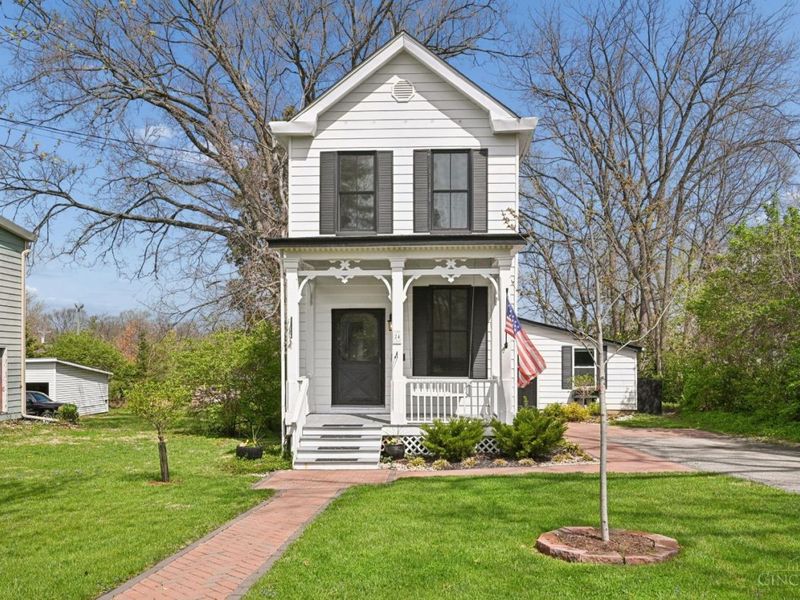 24 E Sharon Road, Glendale, OH 45246 Photo 1