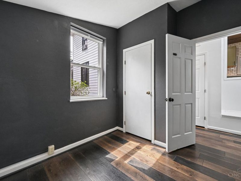 24 E Sharon Road, Glendale, OH 45246 Photo 12