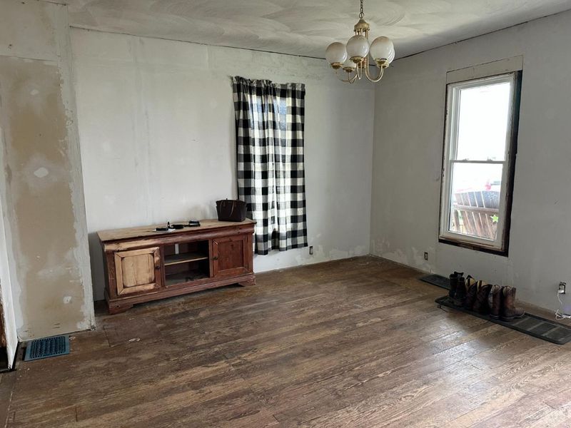 206 Broadway Street S, Lynchburg, OH 45142 Photo 2