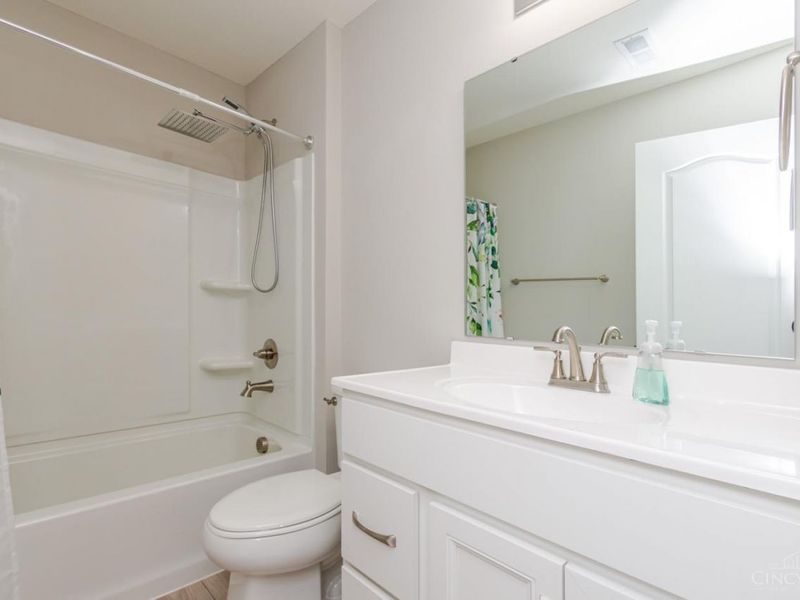 5203 Hazeltine Lane, Turtle Creek Twp, OH 45036 Photo 9