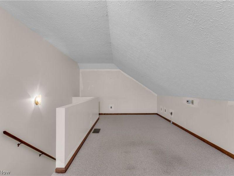 120 Ambleside Way , Amherst, OH 44001 Photo 24