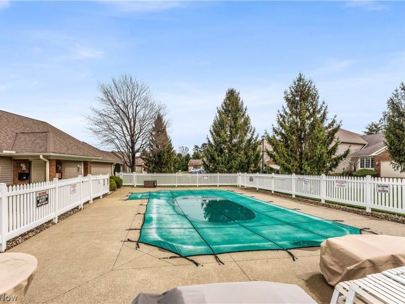 120 Ambleside Way , Amherst, OH 44001 Photo 32