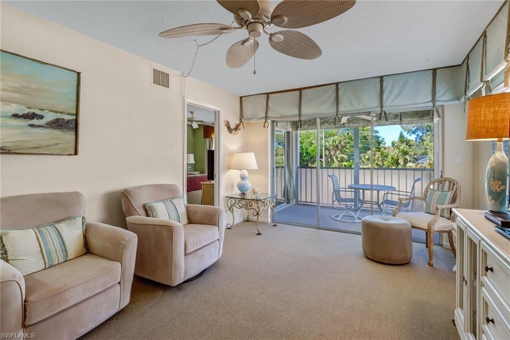 5 High Point Cir W, Unit 211, Naples, FL 34103 Photo
