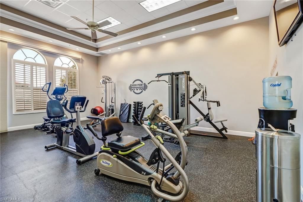 5 High Point Cir W, Unit 211, Naples, FL 34103 Photo