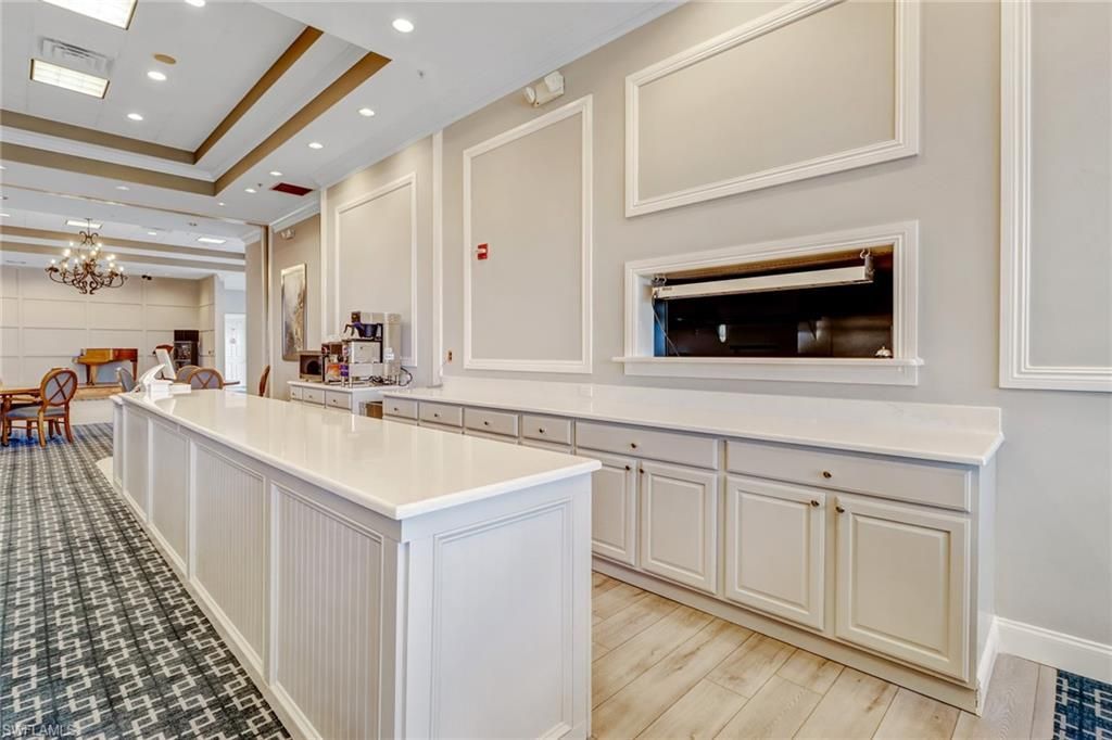 5 High Point Cir W, Unit 211, Naples, FL 34103 Photo