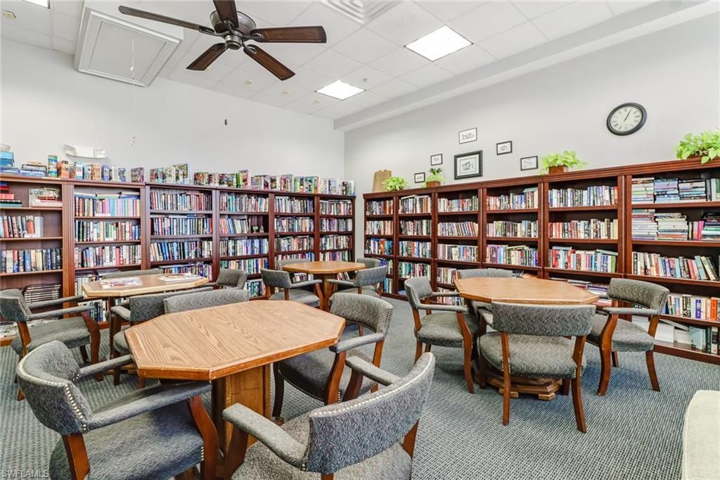 5 High Point Cir W, Unit 211, Naples, FL 34103 Photo