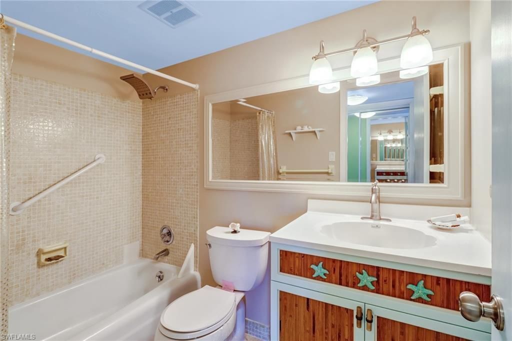 5 High Point Cir W, Unit 211, Naples, FL 34103 Photo