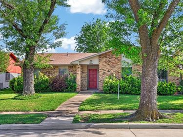 2950 San Diego Drive, Dallas, TX 75228