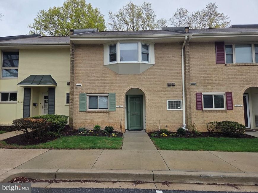 3411 S Leisure World Boulevard, Unit 90-E, Silver Spring, MD 20906 Main Photo