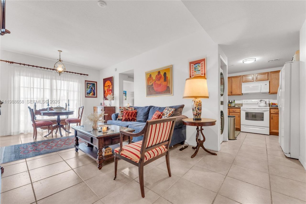 5271 SW 8th St , Unit 212, Miami, FL 33134 Photo