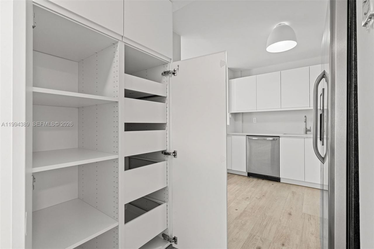 5845 Collins Ave, Unit 101, Miami Beach, FL 33140 Photo