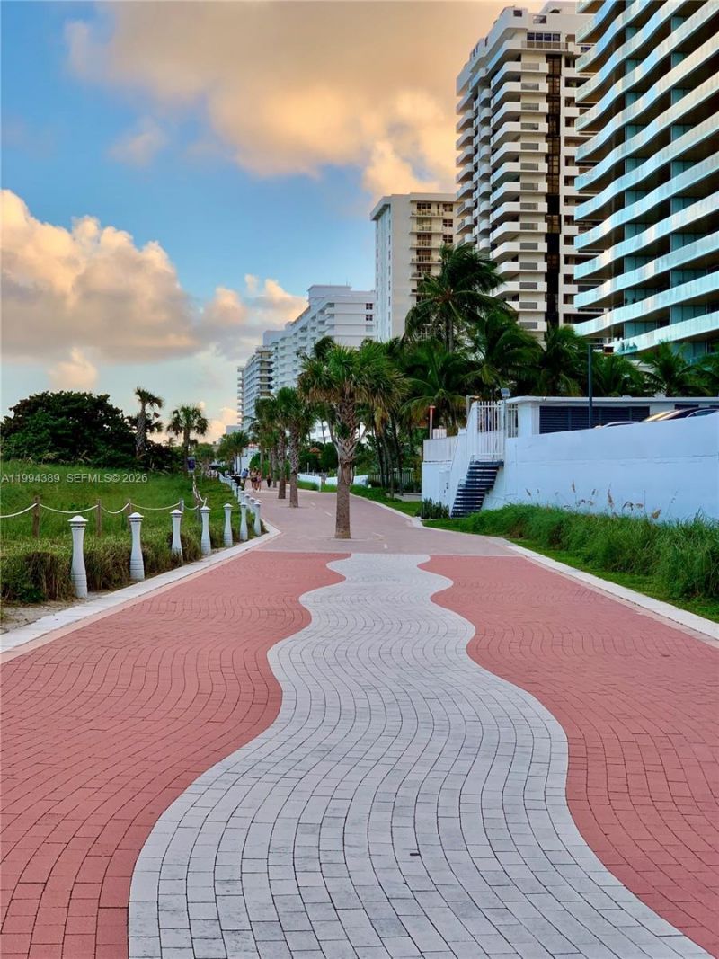 5845 Collins Ave , Unit 101, Miami Beach, FL 33140 Photo