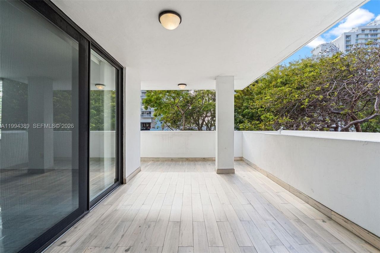 5845 Collins Ave, Unit 101, Miami Beach, FL 33140 Photo