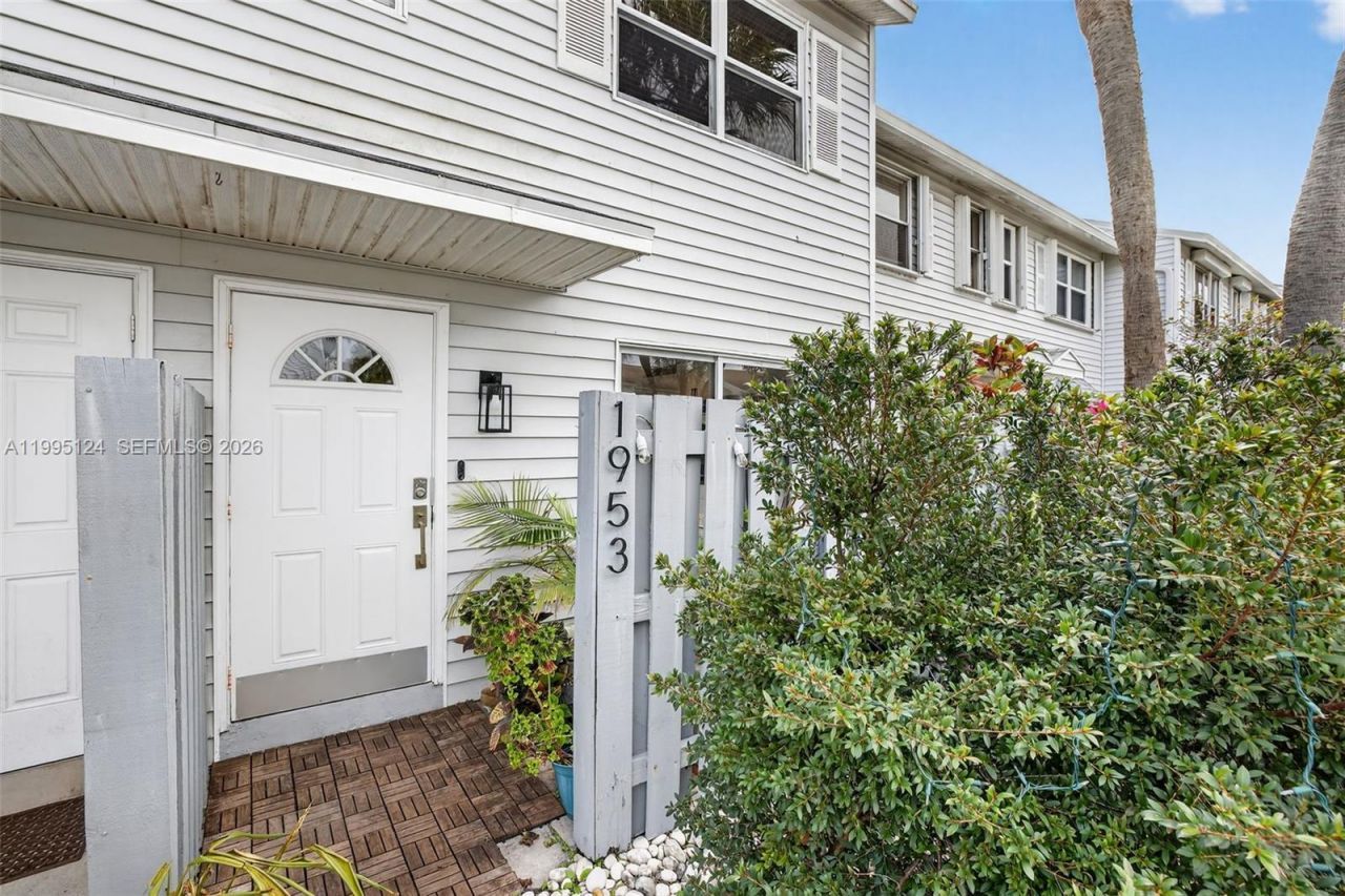 1953 NE 15th Ave, Unit 1953, Fort Lauderdale, FL 33305 Photo