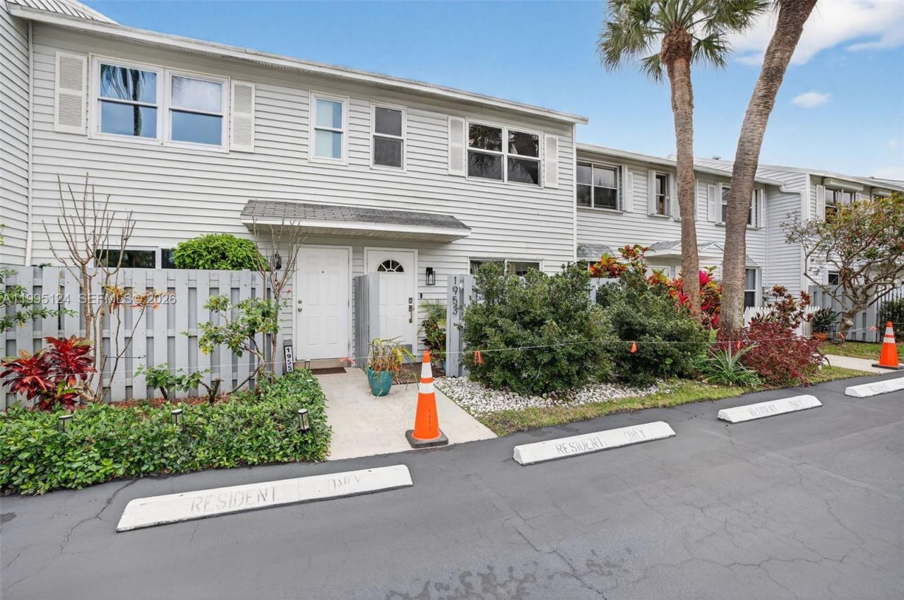 1953 NE 15th Ave, Unit 1953, Fort Lauderdale, FL 33305 Photo
