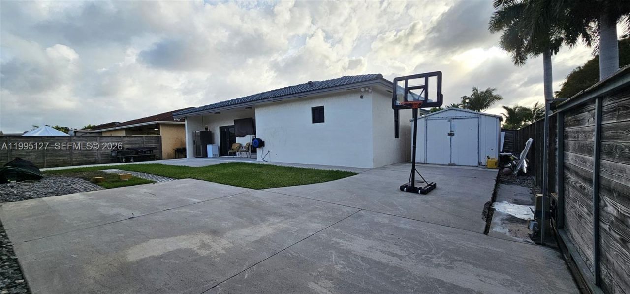 21203 SW 124th Pl , Miami, FL 33177 Photo