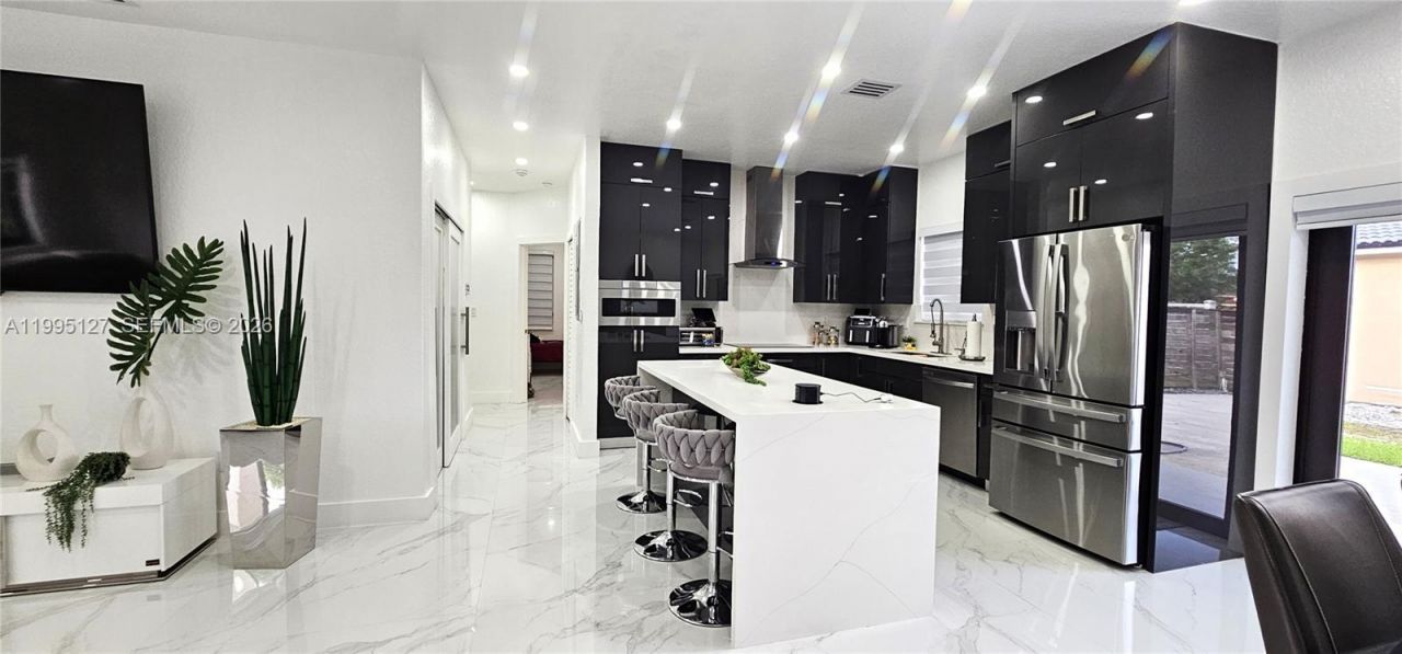 21203 SW 124th Pl , Miami, FL 33177 Photo