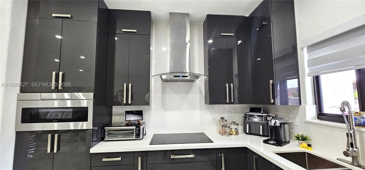 21203 SW 124th Pl , Miami, FL 33177 Photo