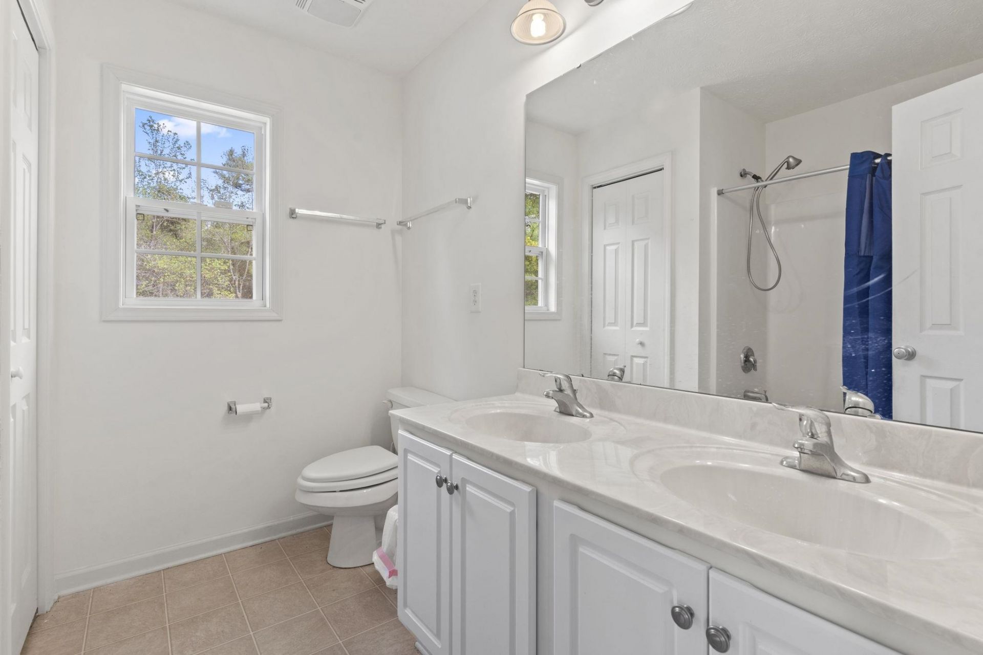 634 W Perry Rd.  Photo 13