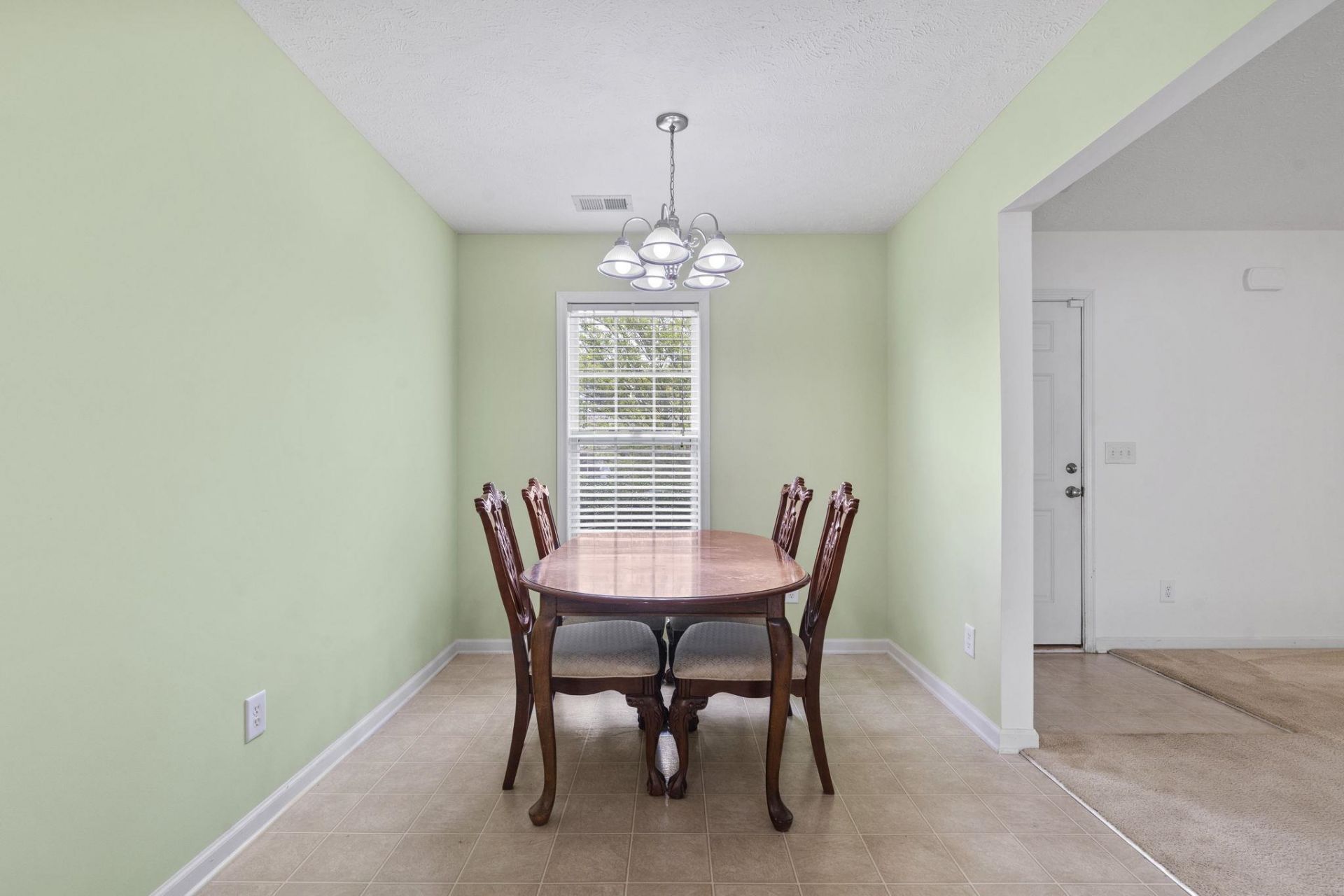 634 W Perry Rd.  Photo 20