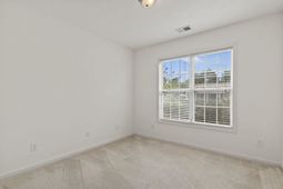 634 W Perry Rd.  photo 4