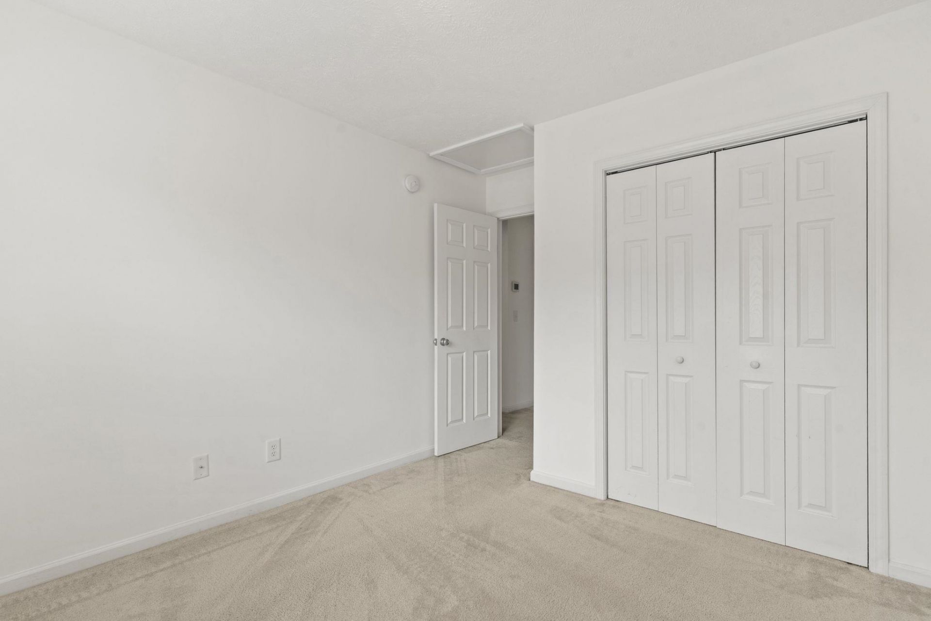 634 W Perry Rd.  Photo 6