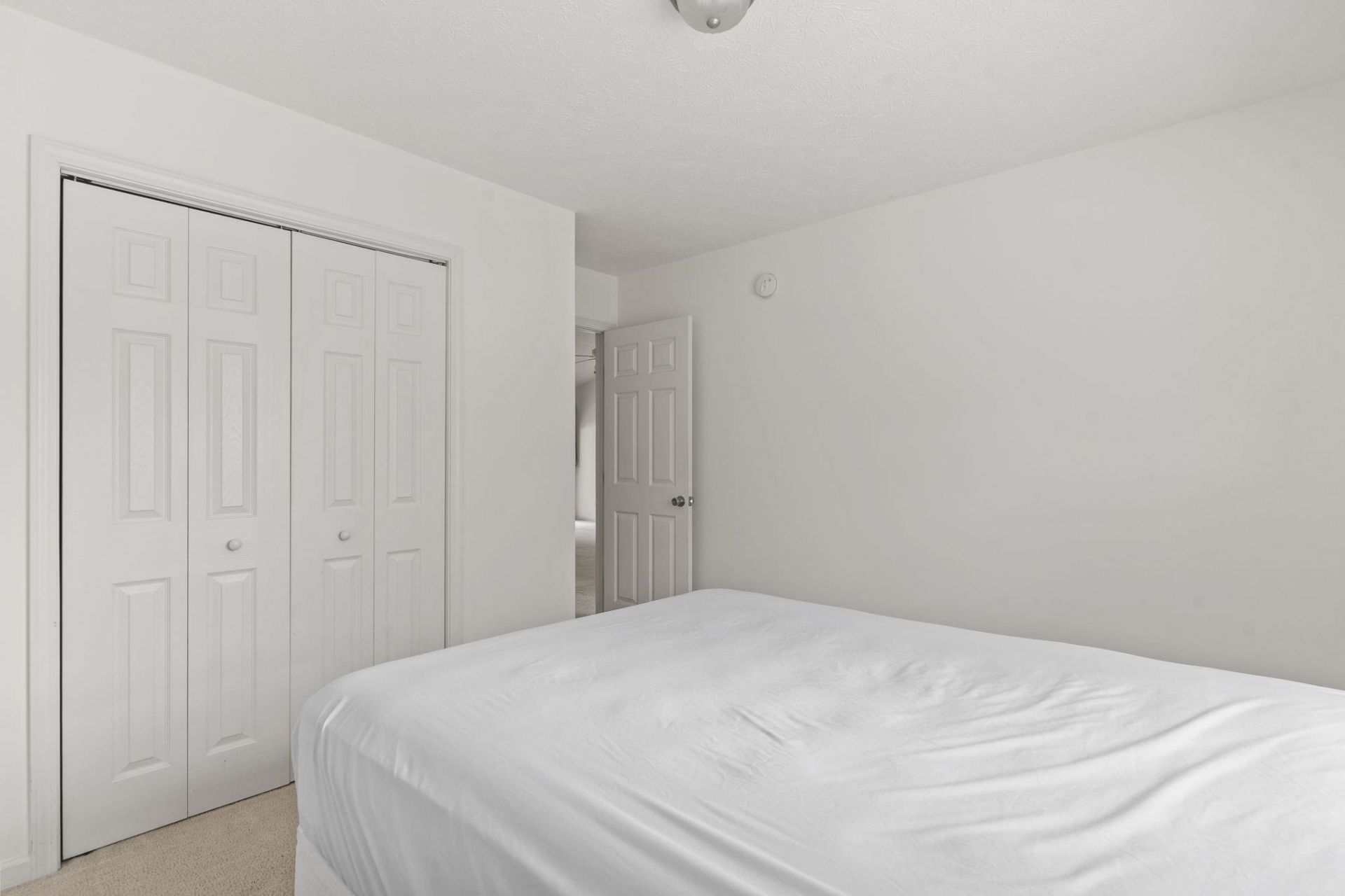 634 W Perry Rd.  Photo 8