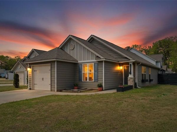 2362 Glebe Court, Hampton, GA 30228