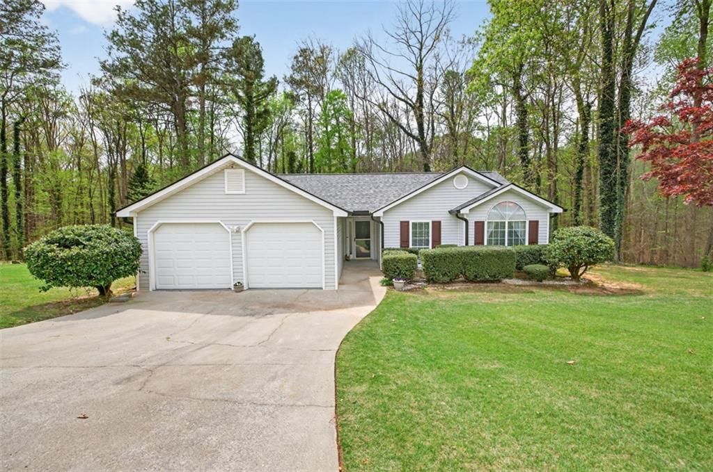 3962 Edgebrook Drive, Flowery Branch, GA 30542 Main Photo